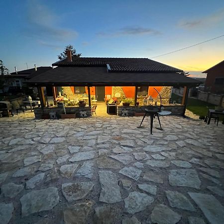 비사키아 Truni Farm Country House B&B 외부 사진
